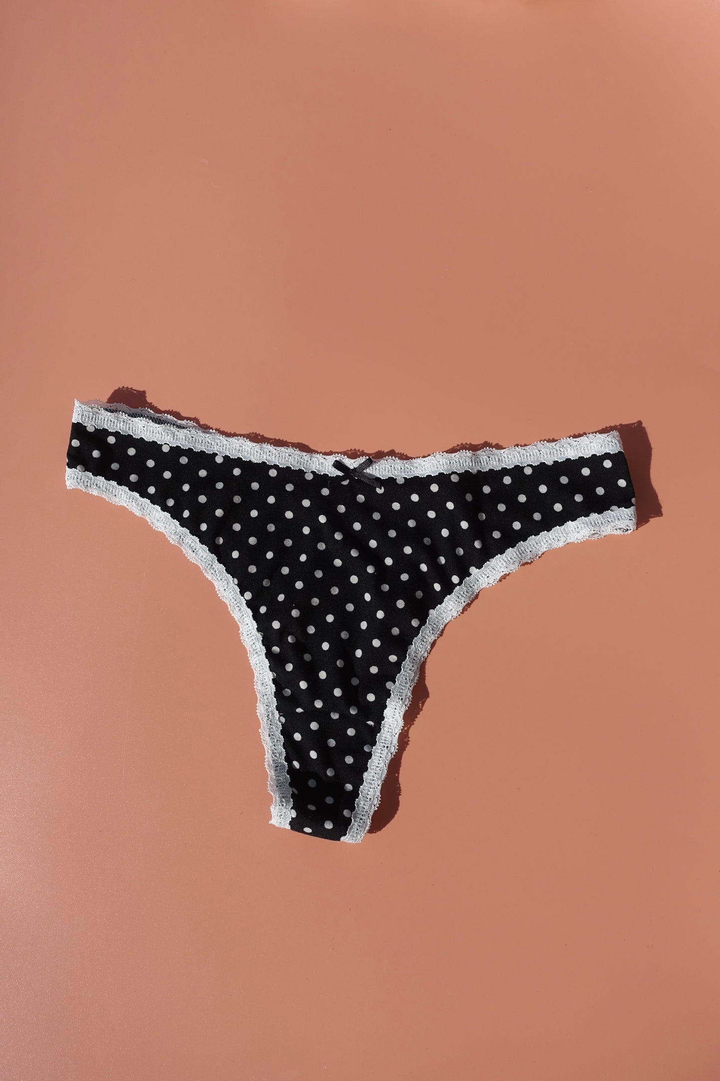 Polka Dot // Athena Thong